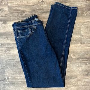 Mens Levi’s 550 36W x 38L  zip fly dark jeans